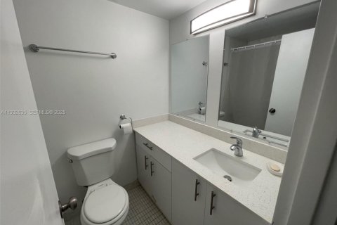 Снять в аренду кондоминиум в Майами-Бич, Флорида 2 спальни, 94.76м2, № 1991572 - фото 14