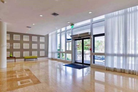 Снять в аренду кондоминиум в Майами-Бич, Флорида 2 спальни, 94.76м2, № 1991572 - фото 5