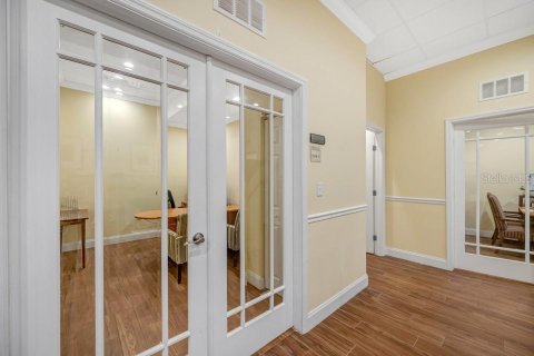 Propiedad comercial en alquiler en Ruskin, Florida № 1912436 - foto 9