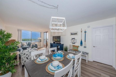 Copropriété à louer à Saint Petersburg, Floride: 1 chambre, 72.46 m2 № 2195299 - photo 6