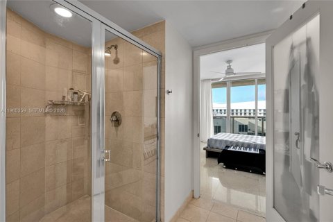 Copropriété à vendre à Hallandale Beach, Floride: 2 chambres, 135.45 m2 № 2052961 - photo 28