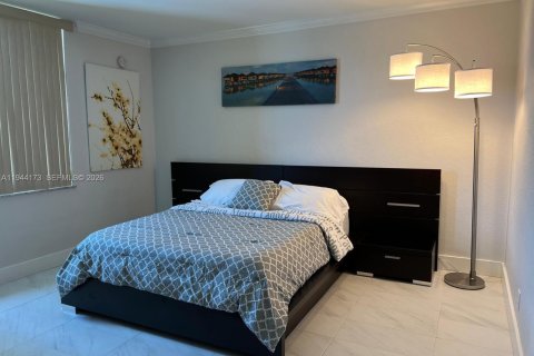 Condo in Hollywood, Florida № 2025979 - photo 6