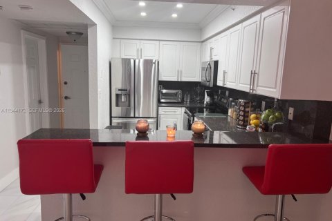 Condo in Hollywood, Florida № 2025979 - photo 5