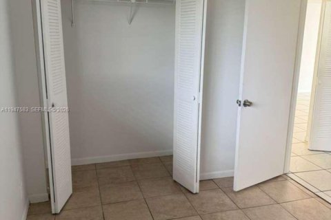 Снять в аренду кондоминиум в Мирамар, Флорида 2 спальни, 77.29м2, № 2003701 - фото 12