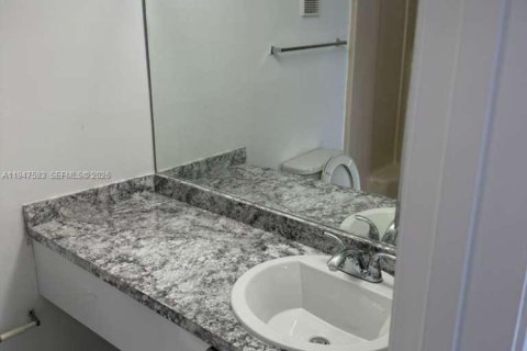 Снять в аренду кондоминиум в Мирамар, Флорида 2 спальни, 77.29м2, № 2003701 - фото 15