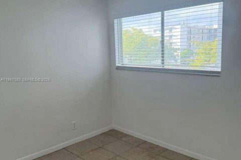 Снять в аренду кондоминиум в Мирамар, Флорида 2 спальни, 77.29м2, № 2003701 - фото 11