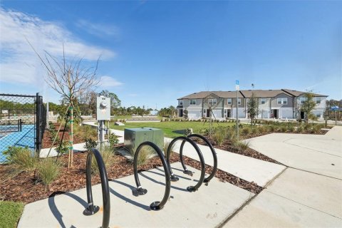 Townhouse in Tampa, Florida 4 bedrooms, 173.17 sq.m. № 2198811 - photo 13