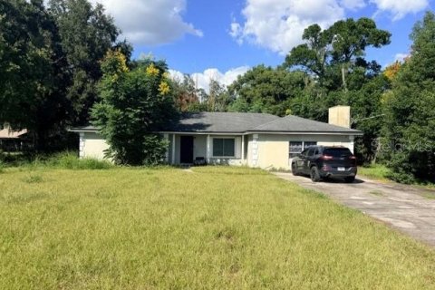 Villa ou maison à Auburndale, Floride 3 chambres, 185.9 m2 № 2415126