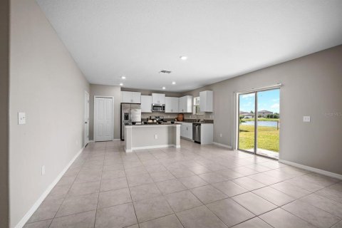Villa ou maison à vendre à Sun City Center, Floride: 4 chambres, 244.8 m2 № 2437293 - photo 6