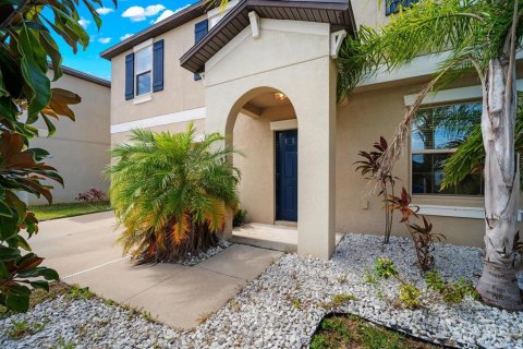 Villa ou maison à vendre à Sun City Center, Floride: 4 chambres, 244.8 m2 № 2437293 - photo 4