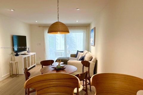 Купить кондоминиум в Нейплс, Флорида 2 спальни, № 1997483 - фото 7