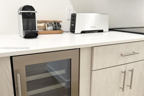 Купить кондоминиум в Нейплс, Флорида 2 спальни, № 1997483 - фото 16