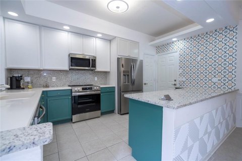 Condo in Orlando, Florida, 2 bedrooms  № 1657915 - photo 25