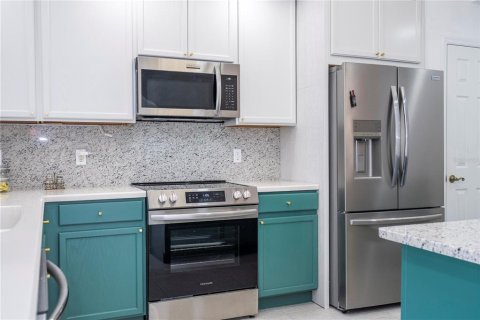 Condo in Orlando, Florida, 2 bedrooms  № 1657915 - photo 26