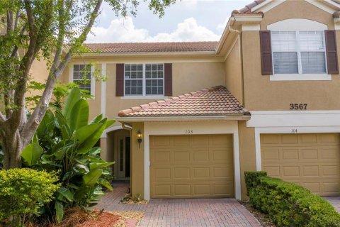 Condo in Orlando, Florida, 2 bedrooms  № 1657915 - photo 2