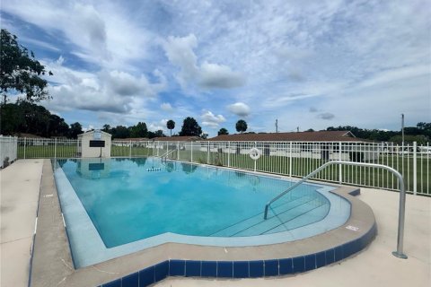 Apartment in DeLand, Florida 1 bedroom, 69.68 sq.m. № 1916895 - photo 12