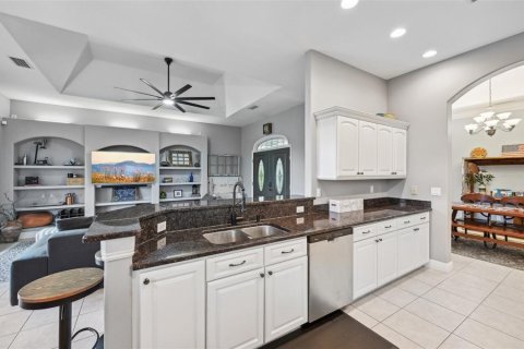 House in Venice, Florida 3 bedrooms, 189.71 sq.m. № 1247708 - photo 12