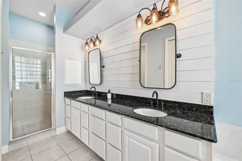House in Venice, Florida 3 bedrooms, 189.71 sq.m. № 1247708 - photo 24