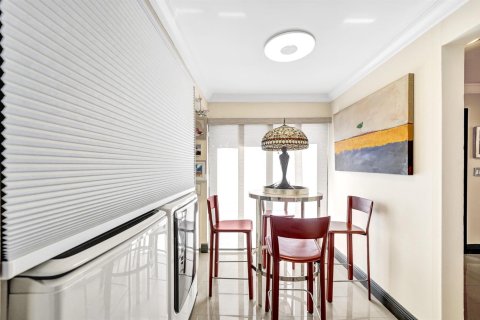 Touwnhouse à vendre à Hollywood, Floride: 3 chambres, 218.32 m2 № 2087903 - photo 14