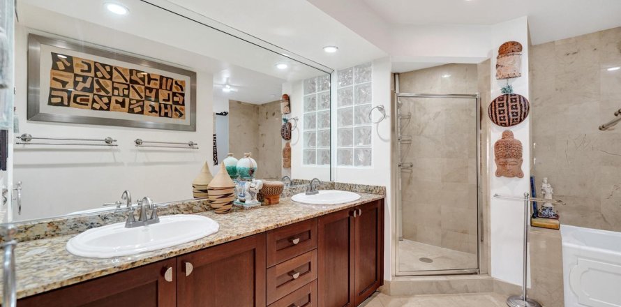 Touwnhouse à Hollywood, Floride 3 chambres, 218.32 m2 № 2087903