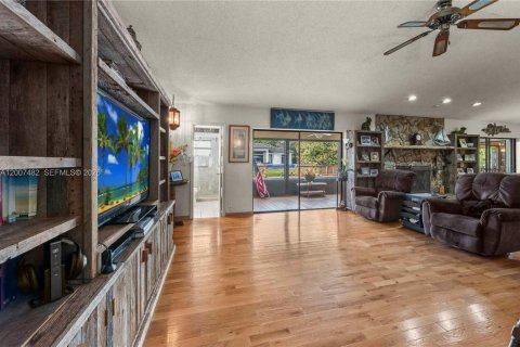 Villa ou maison à vendre à Davie, Floride: 4 chambres, 314.75 m2 № 2071908 - photo 25