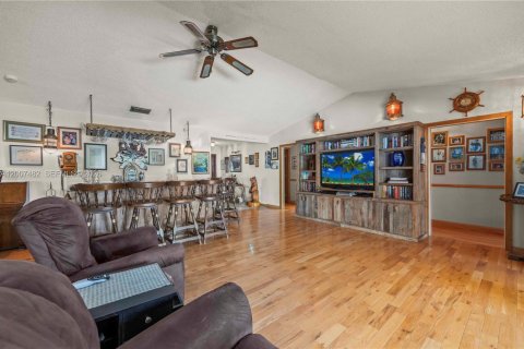 Villa ou maison à vendre à Davie, Floride: 4 chambres, 314.75 m2 № 2071908 - photo 23