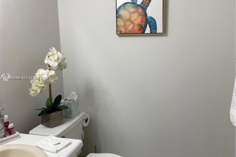 Condominio en alquiler en Pembroke Pines, Florida, 1 dormitorio, 75.34 m2 № 2009053 - foto 12