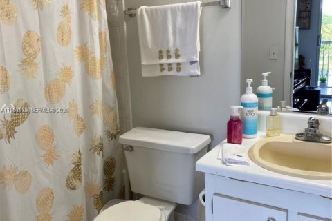 Condominio en alquiler en Pembroke Pines, Florida, 1 dormitorio, 75.34 m2 № 2009053 - foto 9