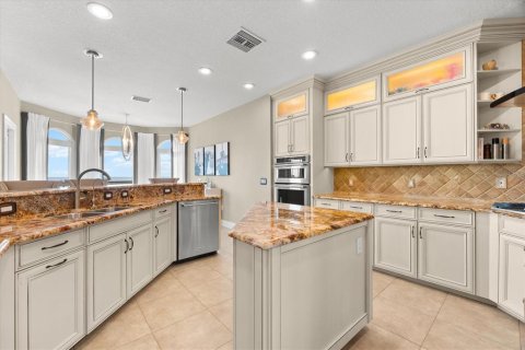 House in Tarpon Springs, Florida 4 bedrooms, 329.43 sq.m. № 1649397 - photo 18