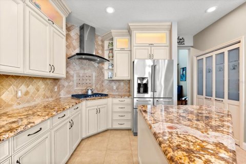 House in Tarpon Springs, Florida 4 bedrooms, 329.43 sq.m. № 1649397 - photo 19