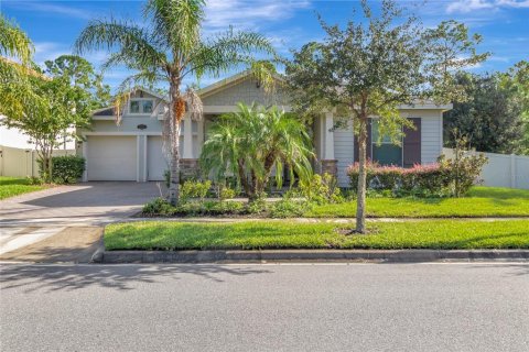 House in Windermere, Florida 4 bedrooms, 248.98 sq.m. № 2395646 - photo 3