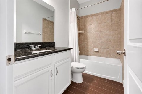 House in Windermere, Florida 4 bedrooms, 248.98 sq.m. № 2395646 - photo 22