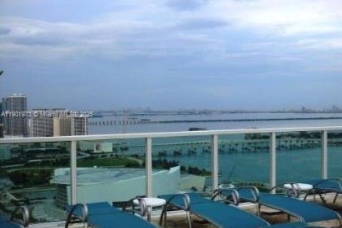 Condominio en alquiler en Miami, Florida, 1 dormitorio, 58.71 m2 № 1953333 - foto 23