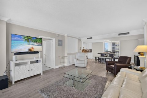 Condominio en venta en Riviera Beach, Florida, 2 dormitorios, 139.35 m2 № 2334917 - foto 8