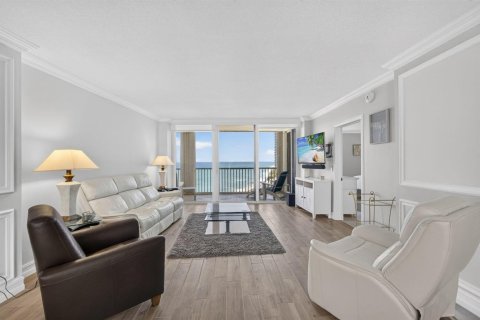 Condominio en venta en Riviera Beach, Florida, 2 dormitorios, 139.35 m2 № 2334917 - foto 6