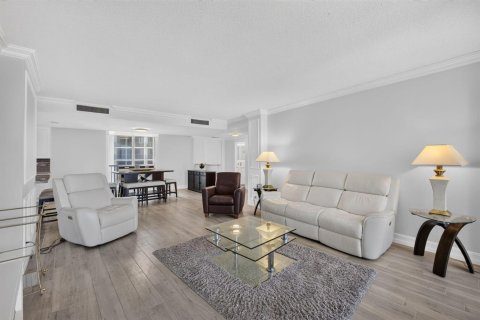 Condominio en venta en Riviera Beach, Florida, 2 dormitorios, 139.35 m2 № 2334917 - foto 7