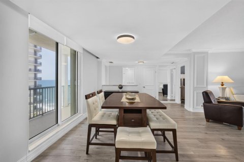 Condominio en venta en Riviera Beach, Florida, 2 dormitorios, 139.35 m2 № 2334917 - foto 14