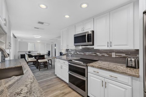 Condominio en venta en Riviera Beach, Florida, 2 dormitorios, 139.35 m2 № 2334917 - foto 17