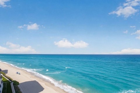 Condominio en venta en Riviera Beach, Florida, 2 dormitorios, 139.35 m2 № 2334917 - foto 2
