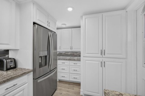 Condominio en venta en Riviera Beach, Florida, 2 dormitorios, 139.35 m2 № 2334917 - foto 13
