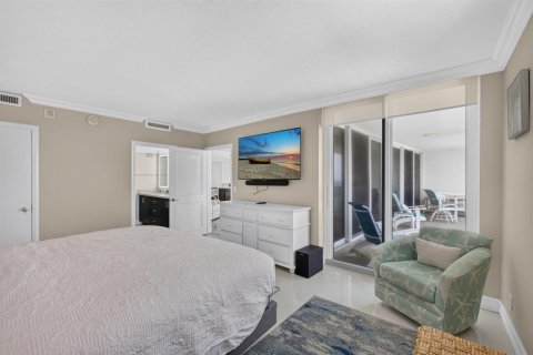 Condominio en venta en Riviera Beach, Florida, 2 dormitorios, 139.35 m2 № 2334917 - foto 24