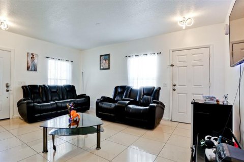 House in Palmetto, Florida 3 bedrooms, 102.19 sq.m. № 1687289 - photo 23