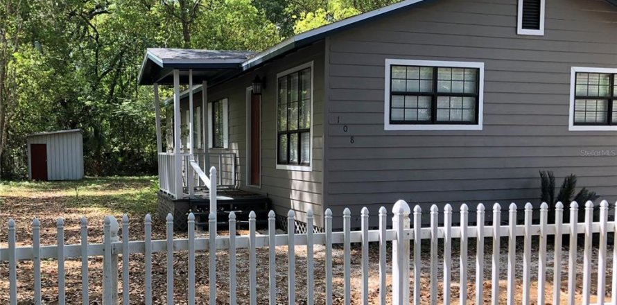 House in Micanopy, Florida 4 bedrooms, 111.48 sq.m. № 1719783