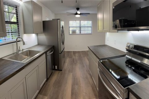 House in Micanopy, Florida 4 bedrooms, 111.48 sq.m. № 1719783 - photo 10