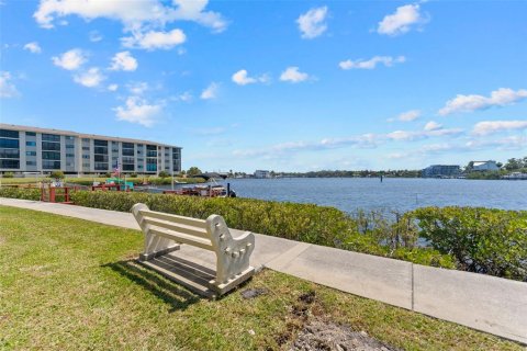 Condominio en venta en Port Richey, Florida, 2 dormitorios, 95.22 m2 № 1589694 - foto 23