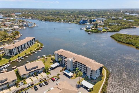 Condominio en venta en Port Richey, Florida, 2 dormitorios, 95.22 m2 № 1589694 - foto 29
