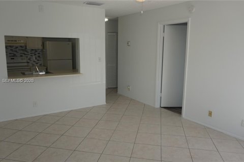Apartment in Sunrise, Florida 1 bedroom, 51.1 sq.m. № 2040672 - photo 4