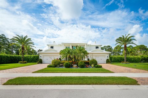 House in Jupiter, Florida 5 bedrooms, 536.32 sq.m. № 2190265