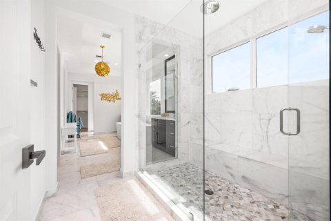 House in Jupiter, Florida 5 bedrooms, 536.32 sq.m. № 2190265 - photo 17