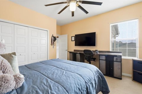 House in Bradenton, Florida 4 bedrooms, 355.82 sq.m. № 2221618 - photo 23